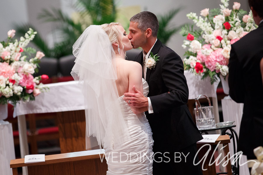 Photos of wedding ceremony at Duquesne Chapel